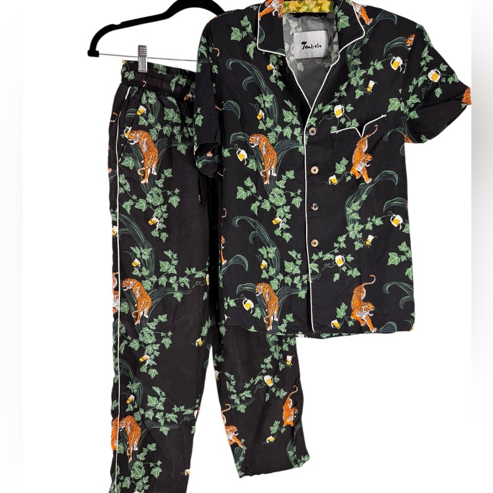 Tomolo crouching Tiger Hidden Beverage pants and shirt set XS